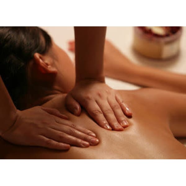 ≪バリ政府公認技術≫全身バリ式オイルマッサージ　　80分￥7,800