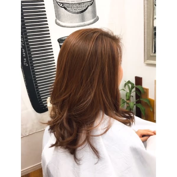 【大注目】☆デザインカット+イルミナカラー+トリートメント☆