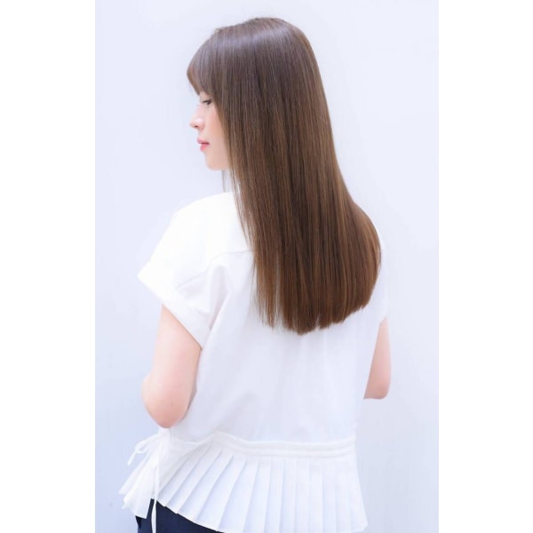 【最新】傷みにくいブリーチを用いた透明感満載のダブルカラー♪