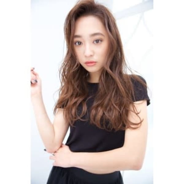 外国人風ハイライトカラーコース（アディクシー全体カラー＋ハイライト）＋カット