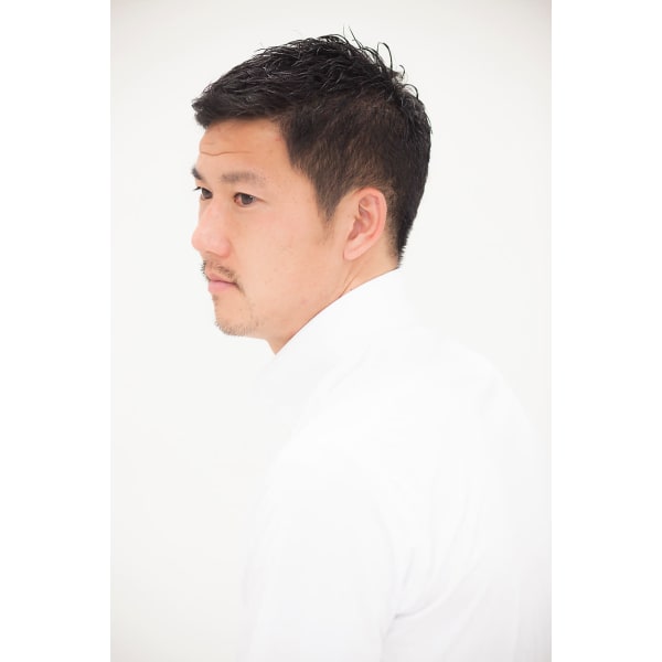 【伊藤誠限定指名確約メニュー】メンズカット＋【頭皮クレンジング】汗の臭いを除去＋眉カット