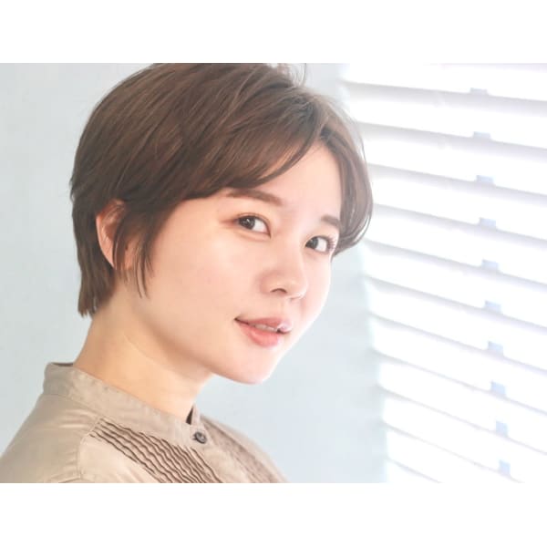 【祝6周年】カット＋白髪染まるアディクシー＋トリートメント