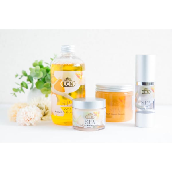 スペシャルハンドスパ（指先から肘下トリートメント）