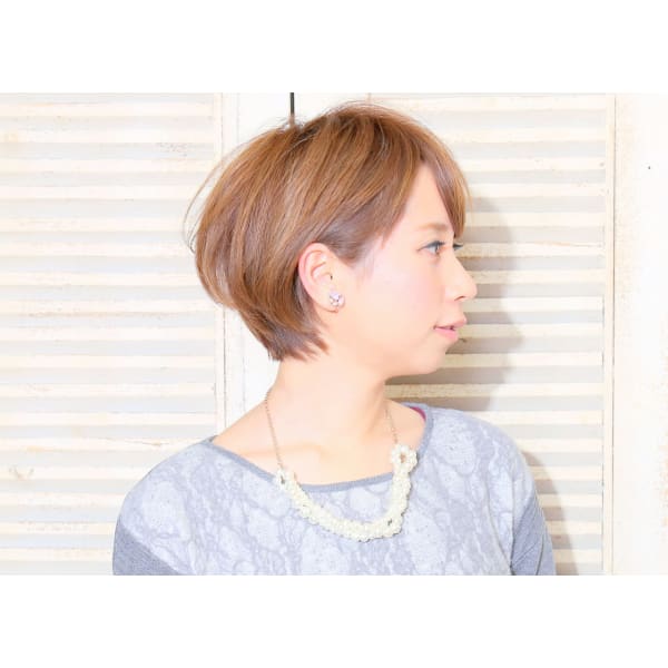 【実力派Stylist担当】デザインカット+内部補修Tr¥5400
