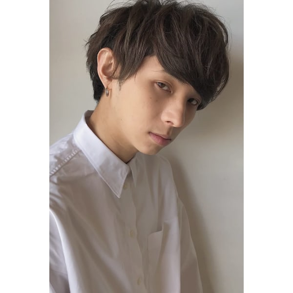 【メンズ限定】カット+眉カット+頭皮ケアシャンプー&マイクロバブル ¥5200