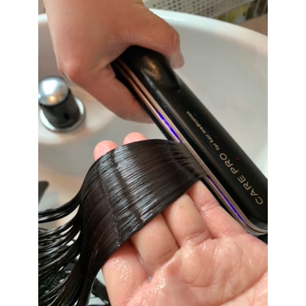 各種トリートメントにプラス！超音波アイロン