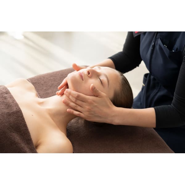 痩身屋のとっておき【ヤミツキ小顔筋膜リリース＆EMS90分】￥5000