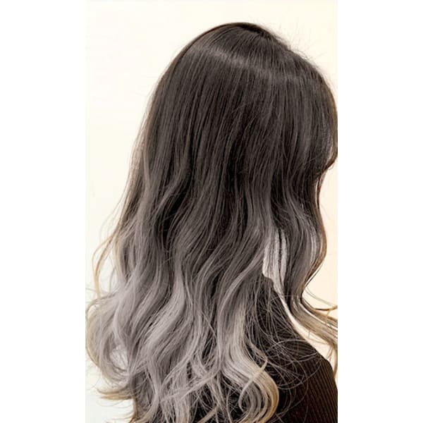 《グラデーションor今流行♪フェイスフレーミングカラー》+フルカラー￥11000