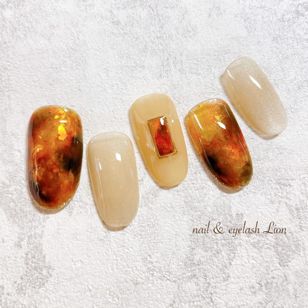 Nail Eyelash Lion 池袋 ネイルアンドアイラッシュ リオン イケブクロ の予約 サロン情報 ネイル まつげサロンを予約するなら楽天ビューティ