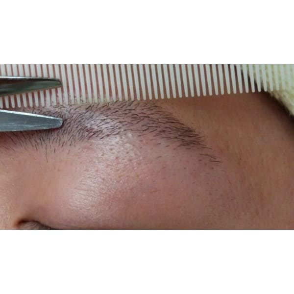 【ヘアカット】+【シェービング】+【眉毛デザイン】 7920円