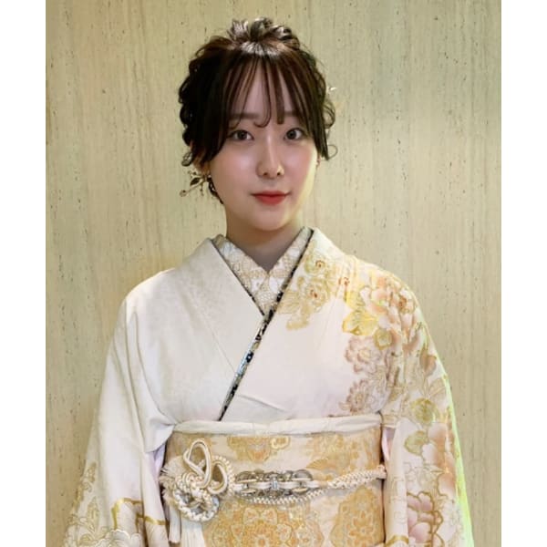 成人式・結婚式アップ・メイク・着付け【成人式会場】男女参画センターより徒歩1分