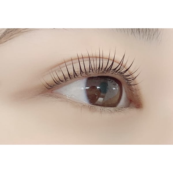 時短60分仕上げ★次世代まつ毛パーマパリジェンヌラッシュリフト(オフ込)¥5200