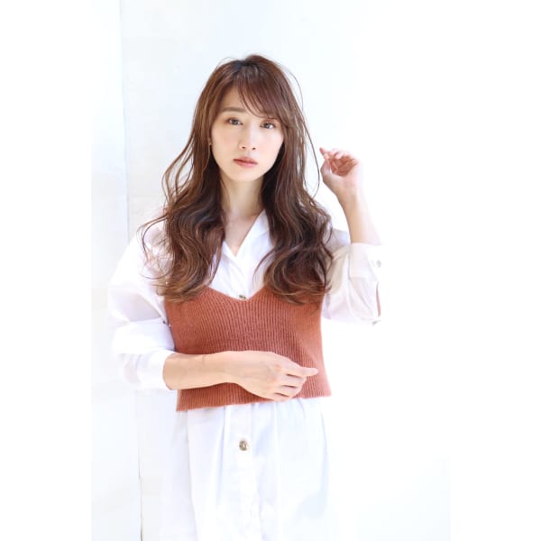 人気No.1小顔カット+白髪染め（グレイカラー）ー￥5980