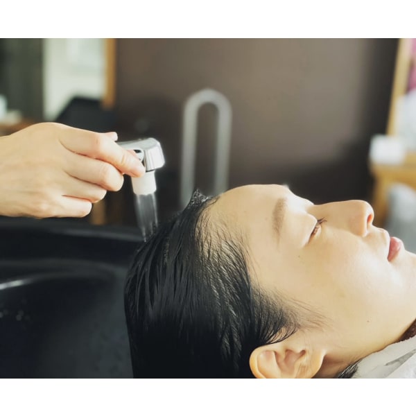 カット＋頭皮洗浄ヘッドスパ￥9,900