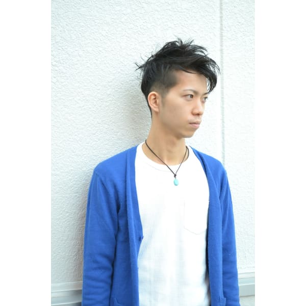 《平日限定》《男性限定》カット+眉カット+リラックスヘッドスパ　￥7150