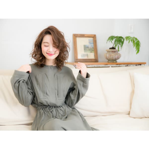 【楽天】当店人気No.1！【デザインカット＋オーガニックフルカラー＋トリートメント】