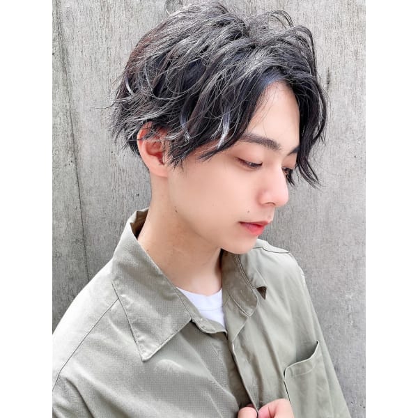 ［メンズカット］似合わせカット＋眉カット付き￥5,500［イルミナカラー／錦糸町］