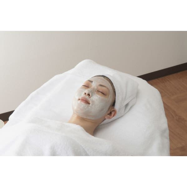 【平日限定！】オーダーメイドお肌別フェイシャル（70分）