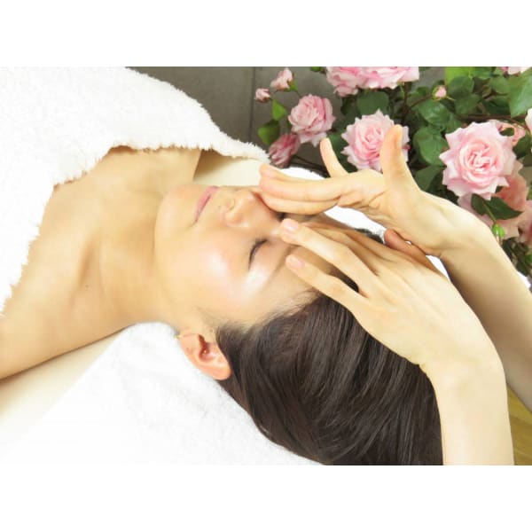 【鼻の形を細く小さくしたい方】隆鼻矯正＋輪郭・小顔矯正40分（ 所要時間90分目安）