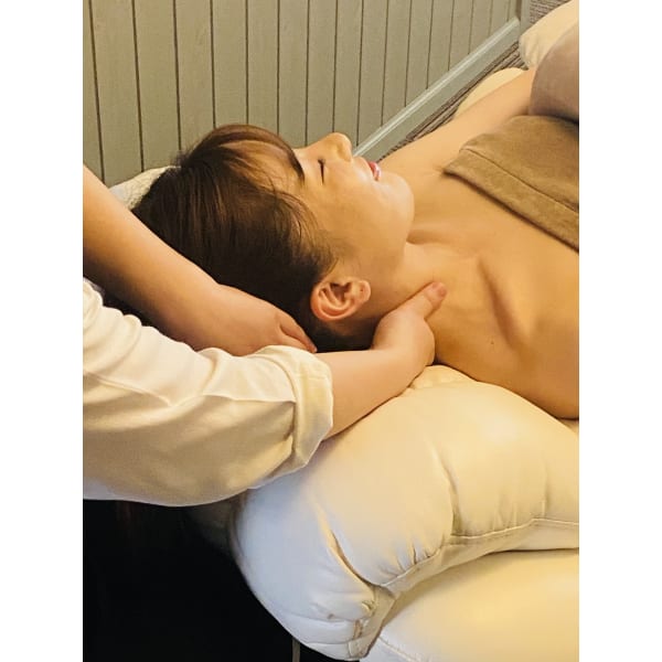 【楽天得割】リンパケア＋ドライヘッドスパ60分＋ハンド＋ハーブ（120分）通常価格¥12,980