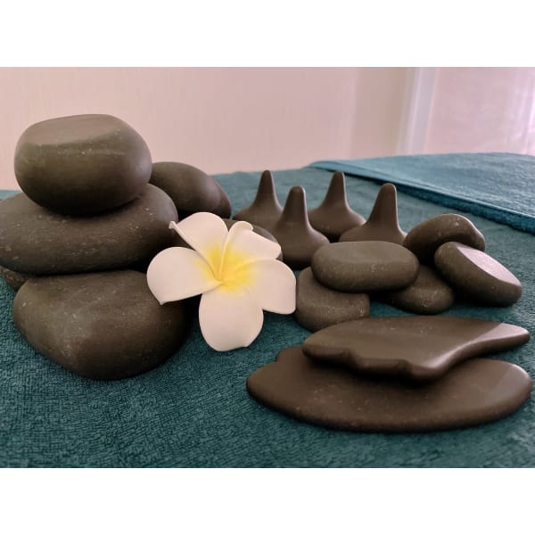 ホットストーン×aromaリンパケア全身 70分 ¥7,700→¥6,160