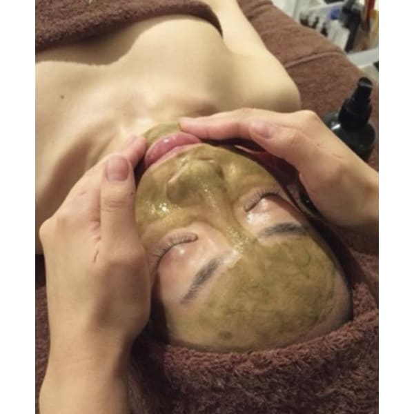 ツルツル卵肌へ♪ハーブピーリングフェイシャル(ヘッドアイテラピー付き ¥8,800→¥6,160