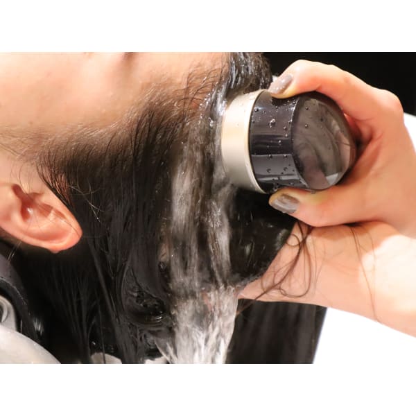 【頭皮のニオイ・汚れ除去】メンズカット+marbb＆マッサージスパ