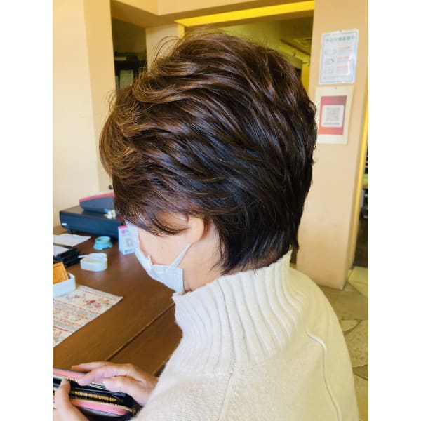 プラチナトリートメントカット（シャンプー・ブロー込み)ショート料金耳までの長さ¥7150→¥6435