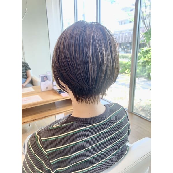 【プレミアケア】カット＋Aujuaトリートメント　¥9500