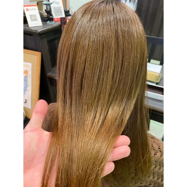 【雨の日もまとまる】縮毛矯正&カット&トリートメント