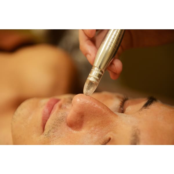 【初回】<フェイシャル初心者>最新AI分析→肌洗浄→お悩みに合わせたマシン&ハンド&栄養導入