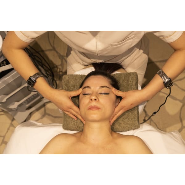 【新規】WINBACK筋膜リリース小顔フェイシャル～造顔筋～ (施術時間60分)