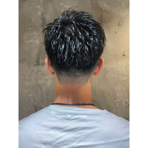 【周りから一目置かれる旬スタイルに】メンズカット+眉毛カット ¥5,280