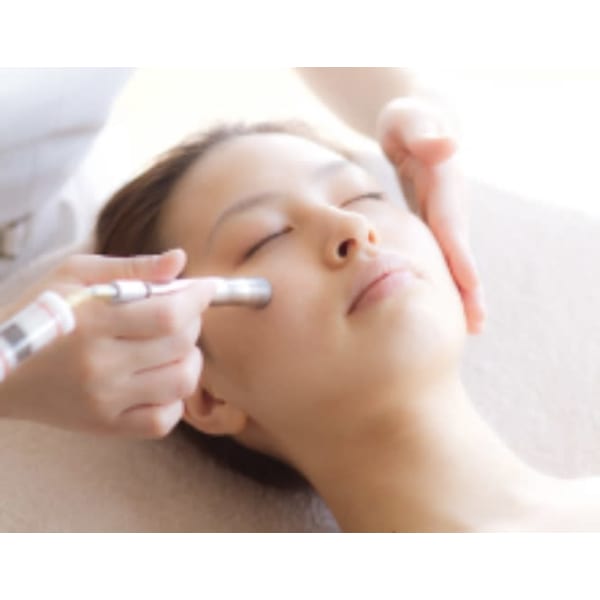 【お顔の角栓皮脂ケア】ダイヤモンドピーリング/1回体験