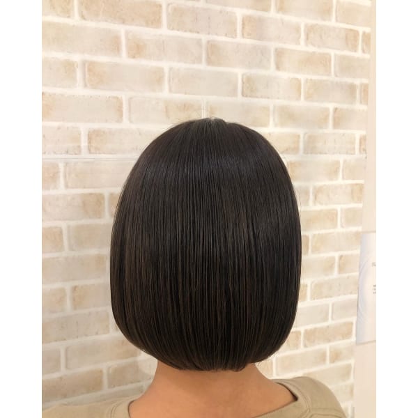 小顔カット+高濃度！毛穴や髪の汚れすっきり炭酸バブルヘッドスパ　¥4400