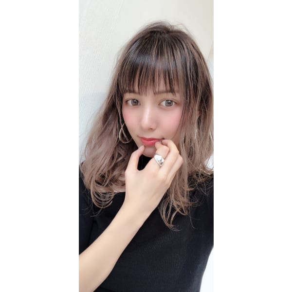【当店人気No.1】小顔カット+潤い艶カラー【クイックTM】