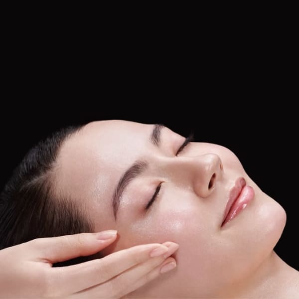 ラグジュアリーツヤリフト＆ハリ90分 ￥22,110