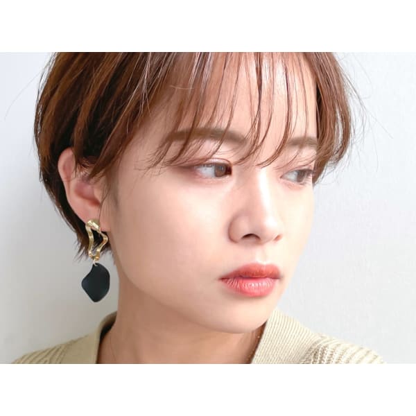 【人気NO１☆大人女性が虜に】カット+カラー+トリートメント　￥9900