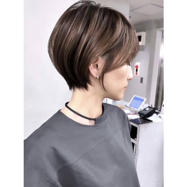 【初回】【ショート・ボブ限定】カット＋ハイライトカラー