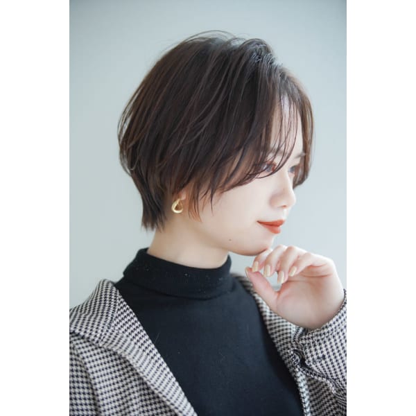 デザインカット（ブロー込）女性のみ　　クレジットカードは4000円以上のお会計でお願いしております。