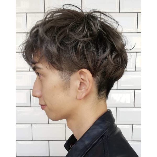【男前大変身♪】カット＋眉カット＋クイックスパ＋スタイリング剤付（2000円相当）
