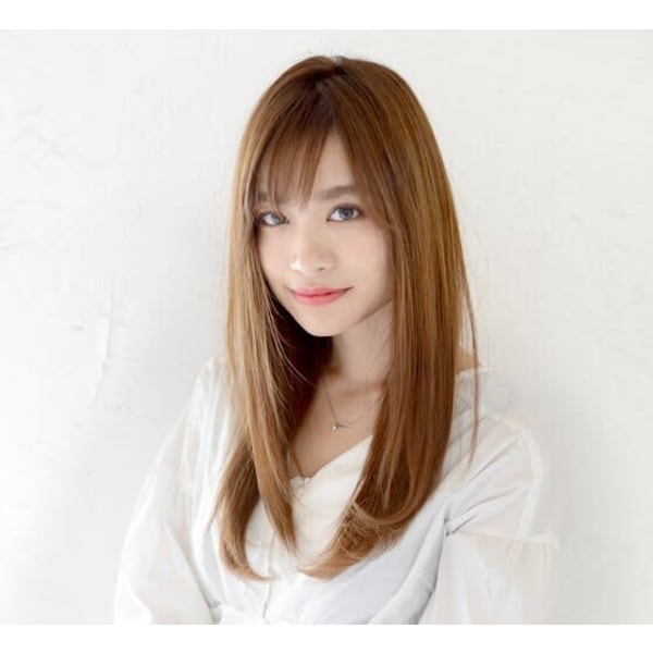 【ツヤツヤ】カット+クオリッチストレート＋トリートメント¥15180