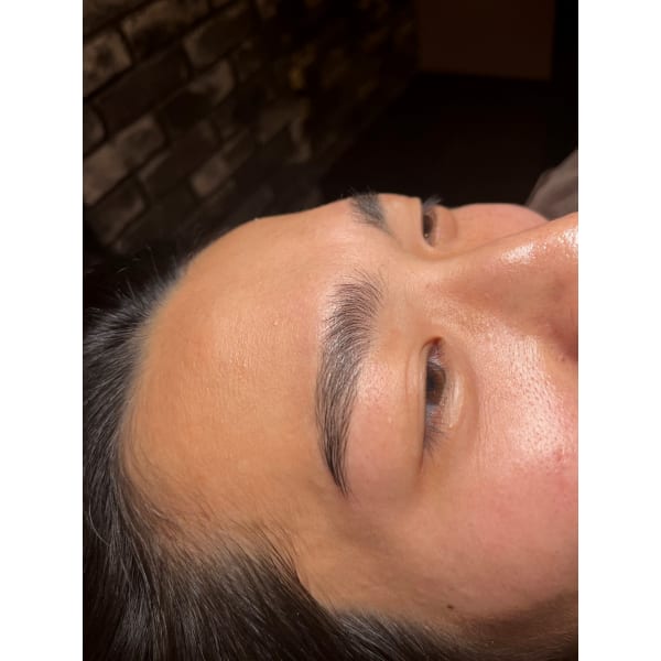 《初回》眉毛ワックススタイリング＋鎮静保湿　60分