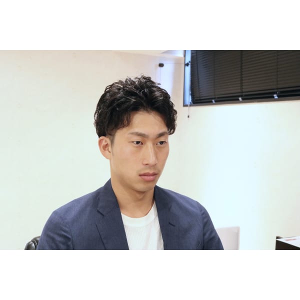 《平日限定価格》メンズパーマ＋メンズカット・ヘッドスパ・眉毛カット・顔剃り