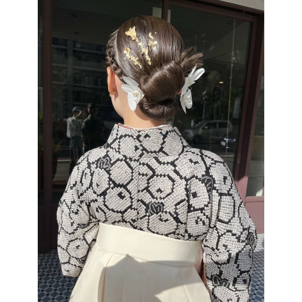 ※お電話にてご予約下さい 袴着付け+ヘアセット