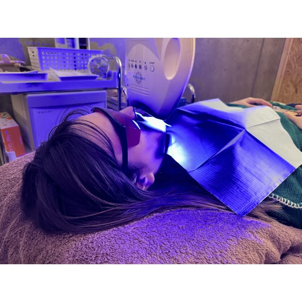 【歯の美白】美歯口ホワイト40分コース（照射）