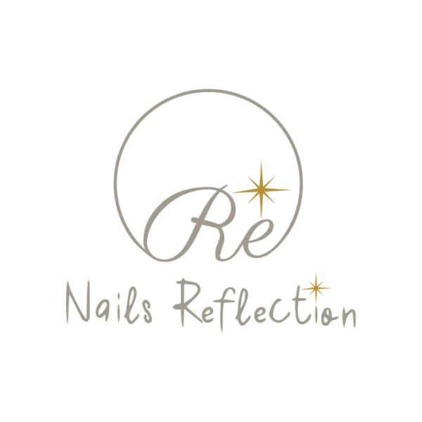 Nails Reflection