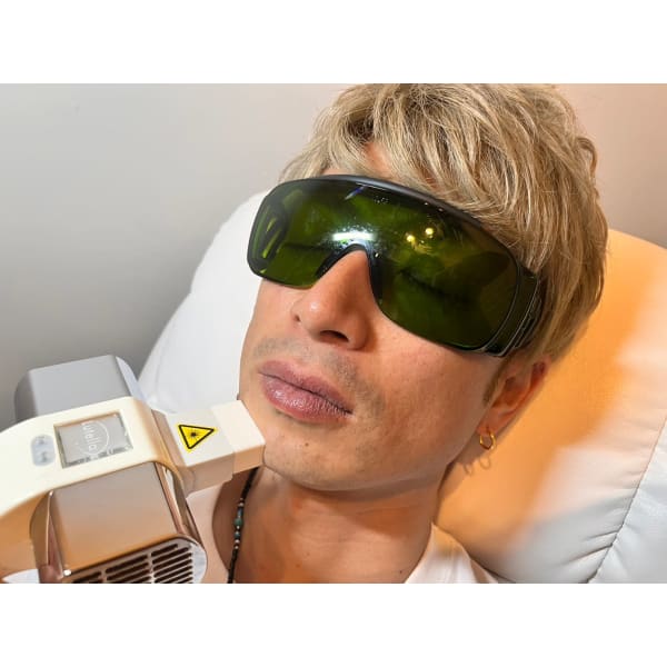 【初回限定】【選べる３箇所】ひげ☆４６％OFF