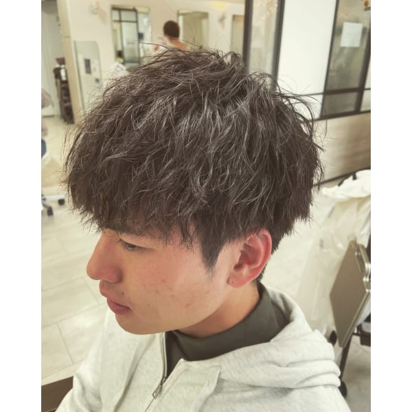 【中野限定】メンズカット＋スパイラルパーマ￥15,400 （ツイストパーマ可）