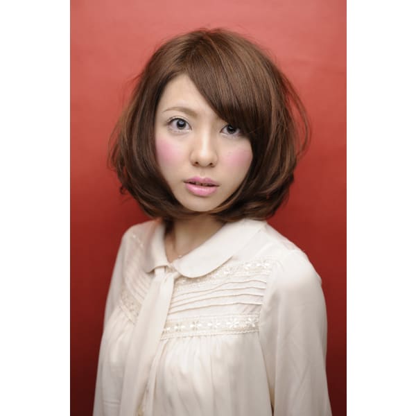 [新規来店]限定　カット＆ケミカルカラー16500円（税込）→11000円（税込）ロング料金なし。